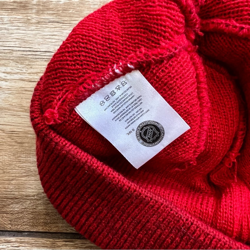 NHL Washington Capitals Beanie Size OS Fan Favorite - Picture 4 of 5